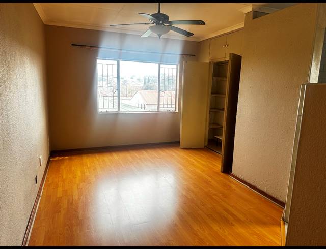 3 BEDROOM TOWNHOUSE FOR SALE IN WITFIELD
